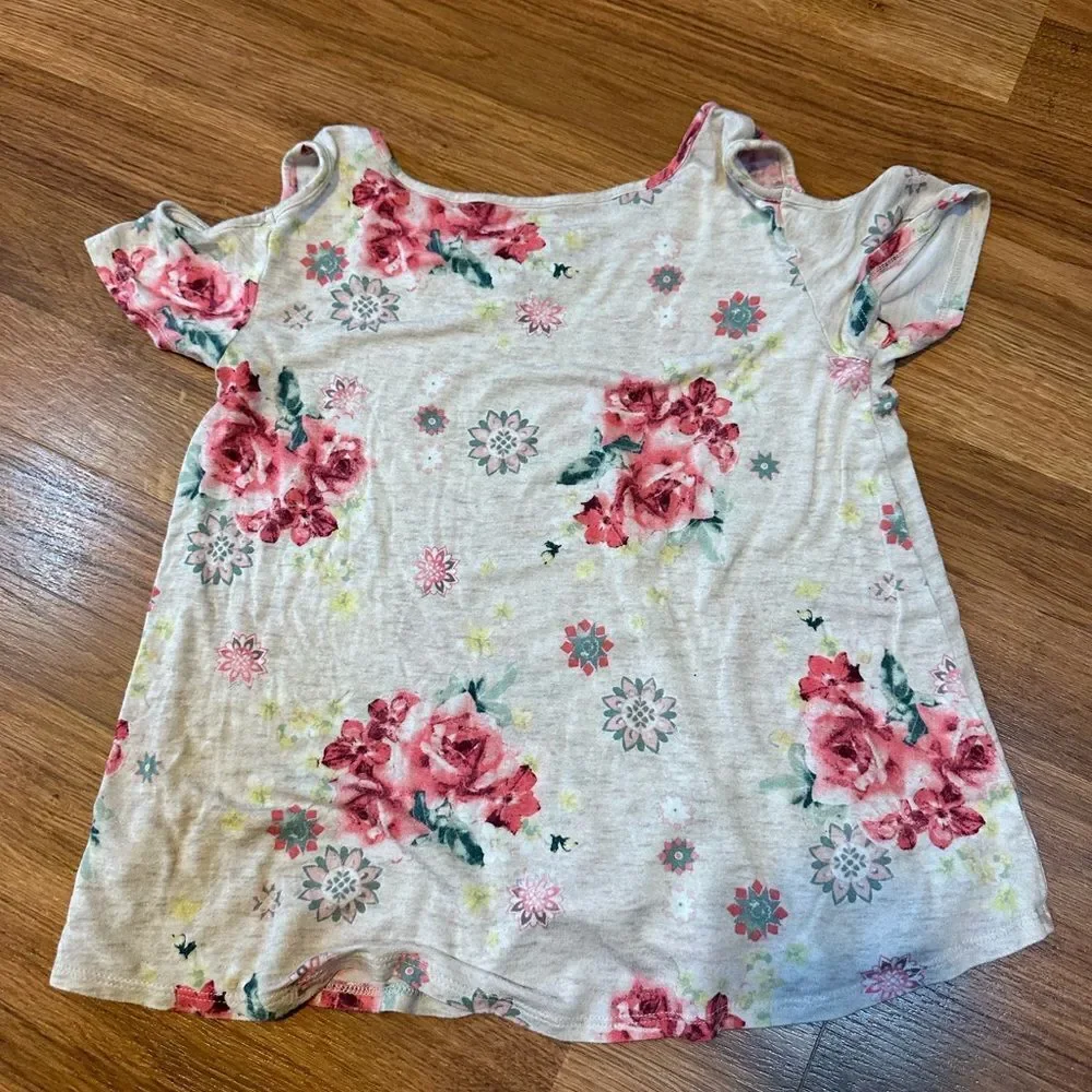 Sweet Kiss/ Justice Lot Of Girls Shirts Set of 2 Love Floral - Size 10/12